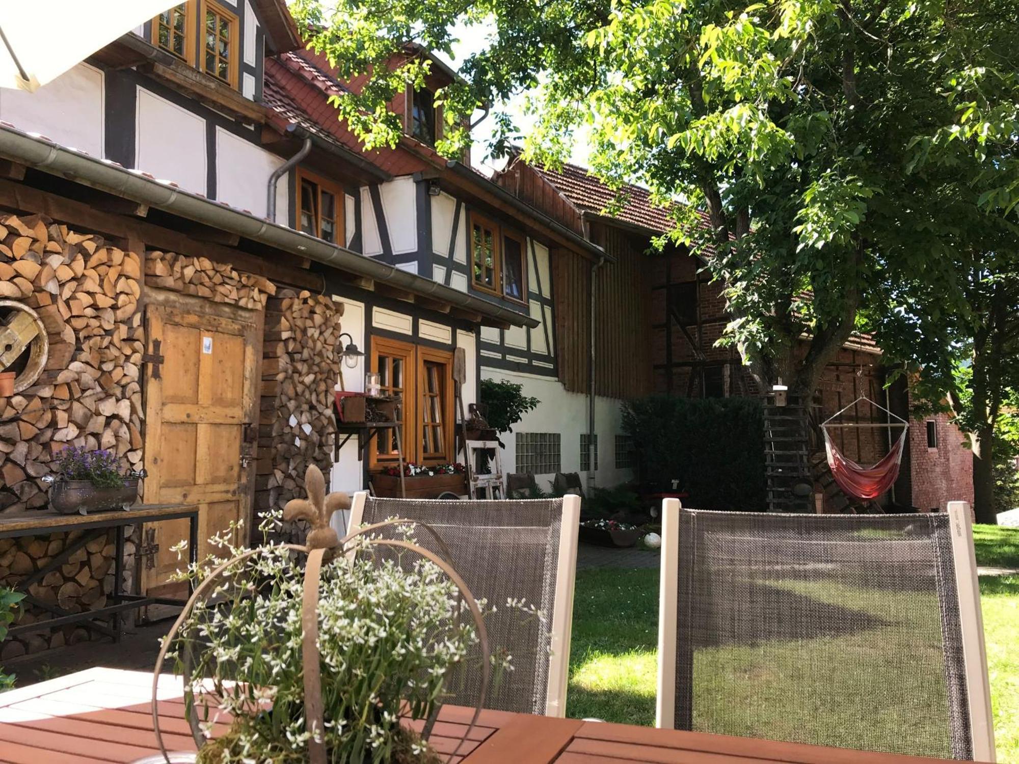 Alheim Fachwerktraum Im Hof 아파트 외부 사진